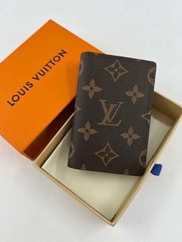 Louis Vuitton картхолдер