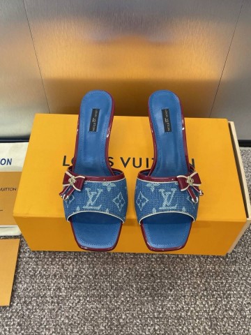 Louis Vuitton сабо