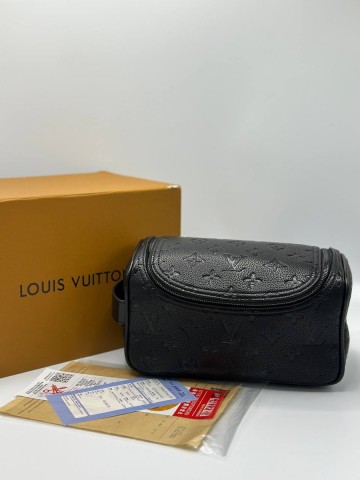 Louis Vuitton косметичка