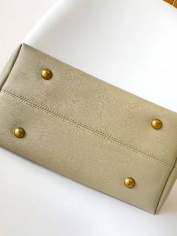 Louis Vuitton Low key hobo сумка