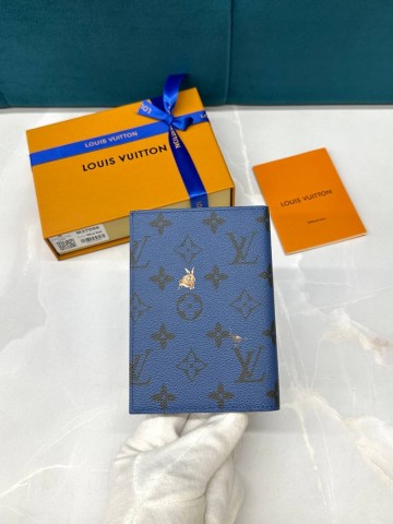 Louis Vuitton обложка на паспорт