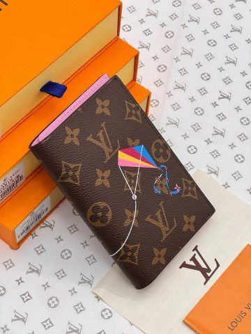 Louis Vuitton обложка на паспорт