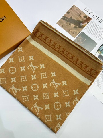 Louis Vuitton платок