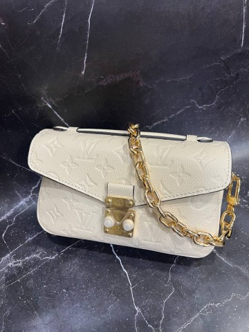 Louis Vuitton сумка