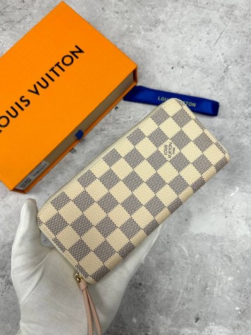 Louis Vuitton кошелек