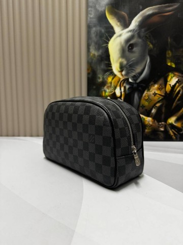 Louis Vuitton косметичка