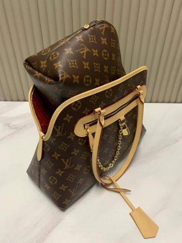 Louis Vuitton сумка