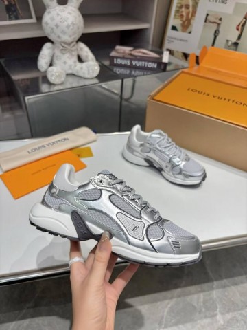 Louis Vuitton кроссовки