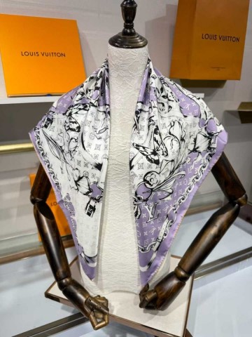 Louis Vuitton платок
