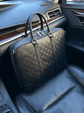 Louis Vuitton портфель