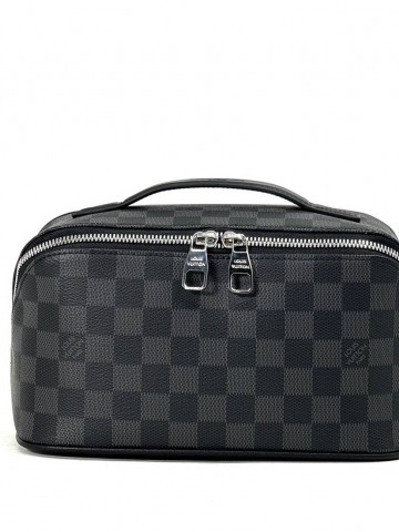 Louis Vuitton косметичка