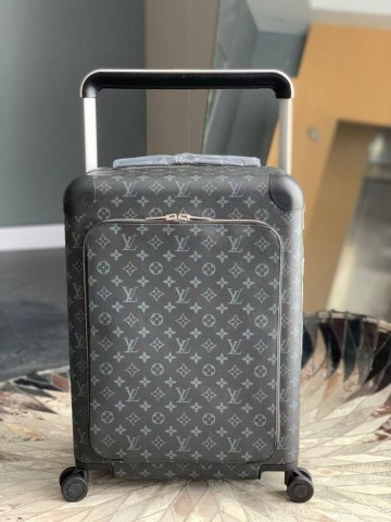 Louis Vuitton чемодан
