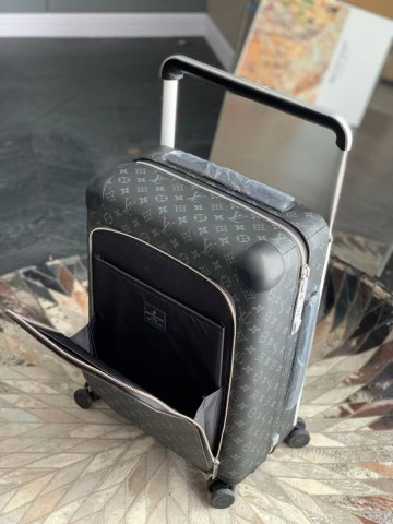Louis Vuitton чемодан