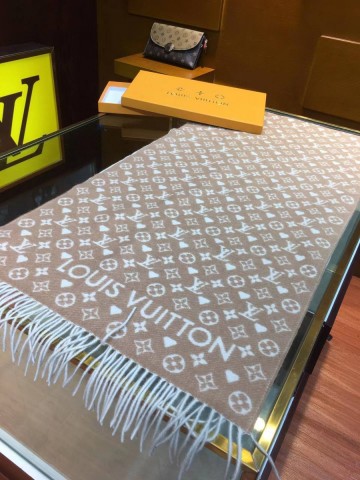 Louis Vuitton шарф