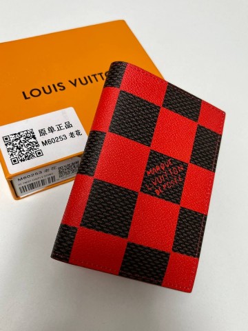 Louis Vuitton обложка на паспорт