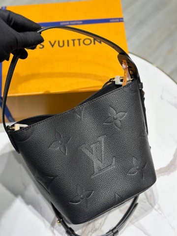 Louis Vuitton All In BB сумка