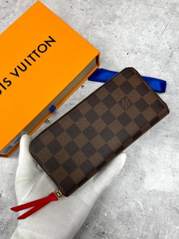 Louis Vuitton кошелек