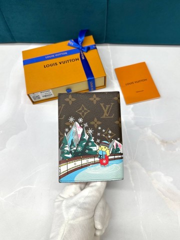 Louis Vuitton обложка на паспорт