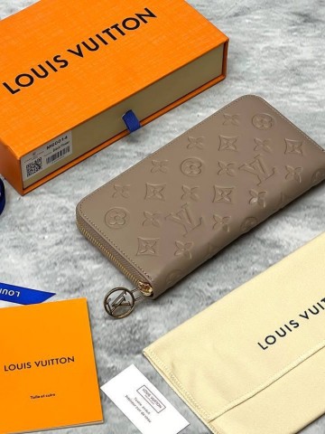 Louis Vuitton кошелек