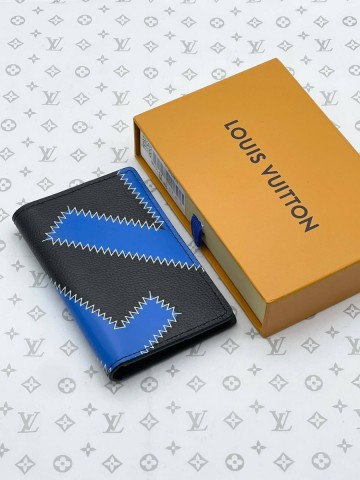 Louis Vuitton картхолдер
