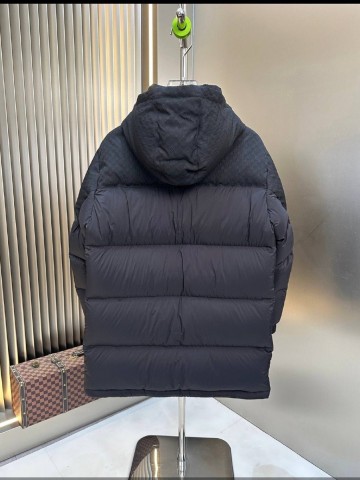 Louis Vuitton пуховик