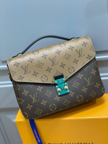 Louis Vuitton POCHETTE METIS сумка