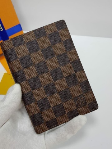 Louis Vuitton обложка на паспорт