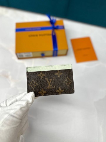 Louis Vuitton картхолдер