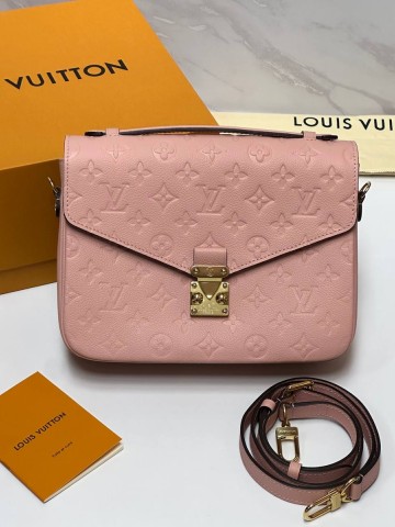 Louis Vuitton Pochette Metis сумка