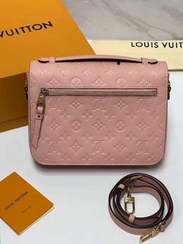 Louis Vuitton Pochette Metis сумка