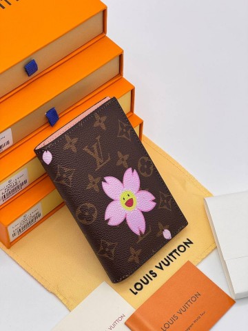 Louis Vuitton обложка на паспорт
