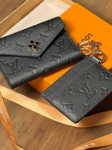 Louis Vuitton кошелек