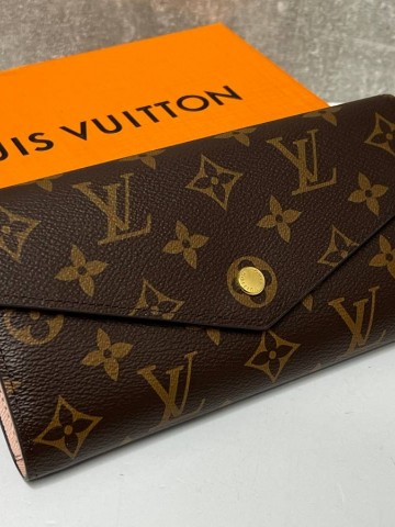 Louis Vuitton кошелек