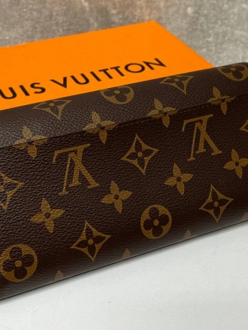 Louis Vuitton кошелек
