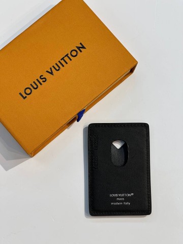 Louis Vuitton картхолдер