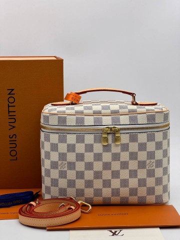 Louis Vuitton косметичка