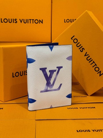 Louis Vuitton обложка на паспорт