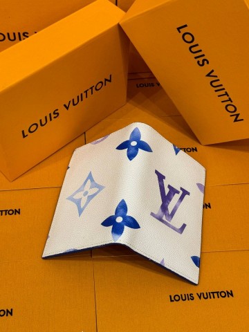 Louis Vuitton обложка на паспорт