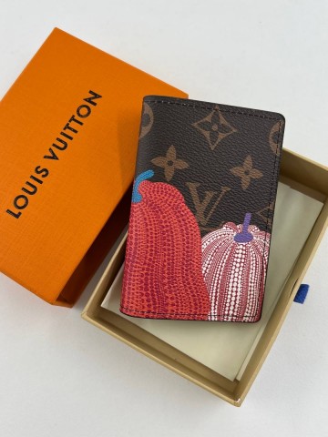 Louis Vuitton картхолдер