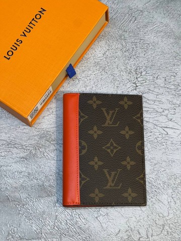 Louis Vuitton обложка на паспорт