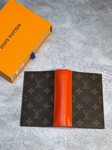 Louis Vuitton обложка на паспорт