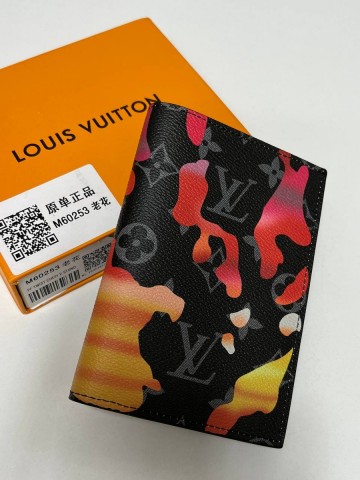 Louis Vuitton обложка на паспорт