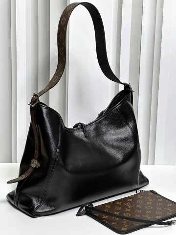 Louis Vuitton Carry All Vibe сумка