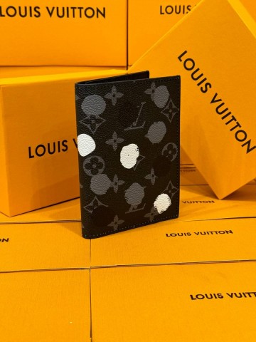 Louis Vuitton обложка на паспорт