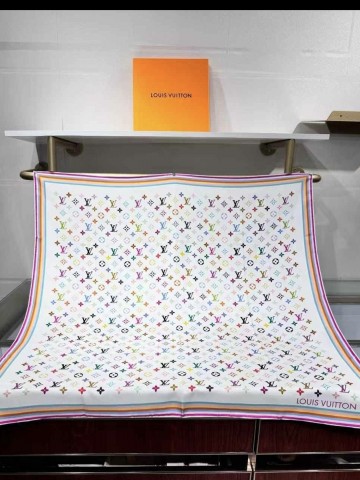 Louis Vuitton платок