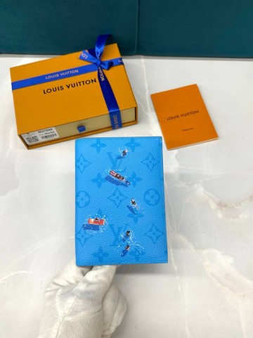 Louis Vuitton обложка на паспорт