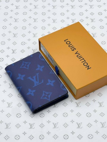 Louis Vuitton картхолдер