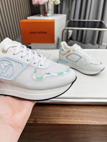 Louis Vuitton Neo Run Away кроссовки