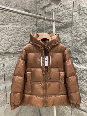 Max Mara пуховик