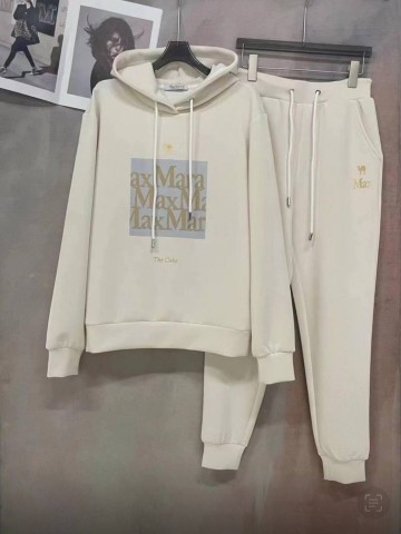 Max Mara костюм